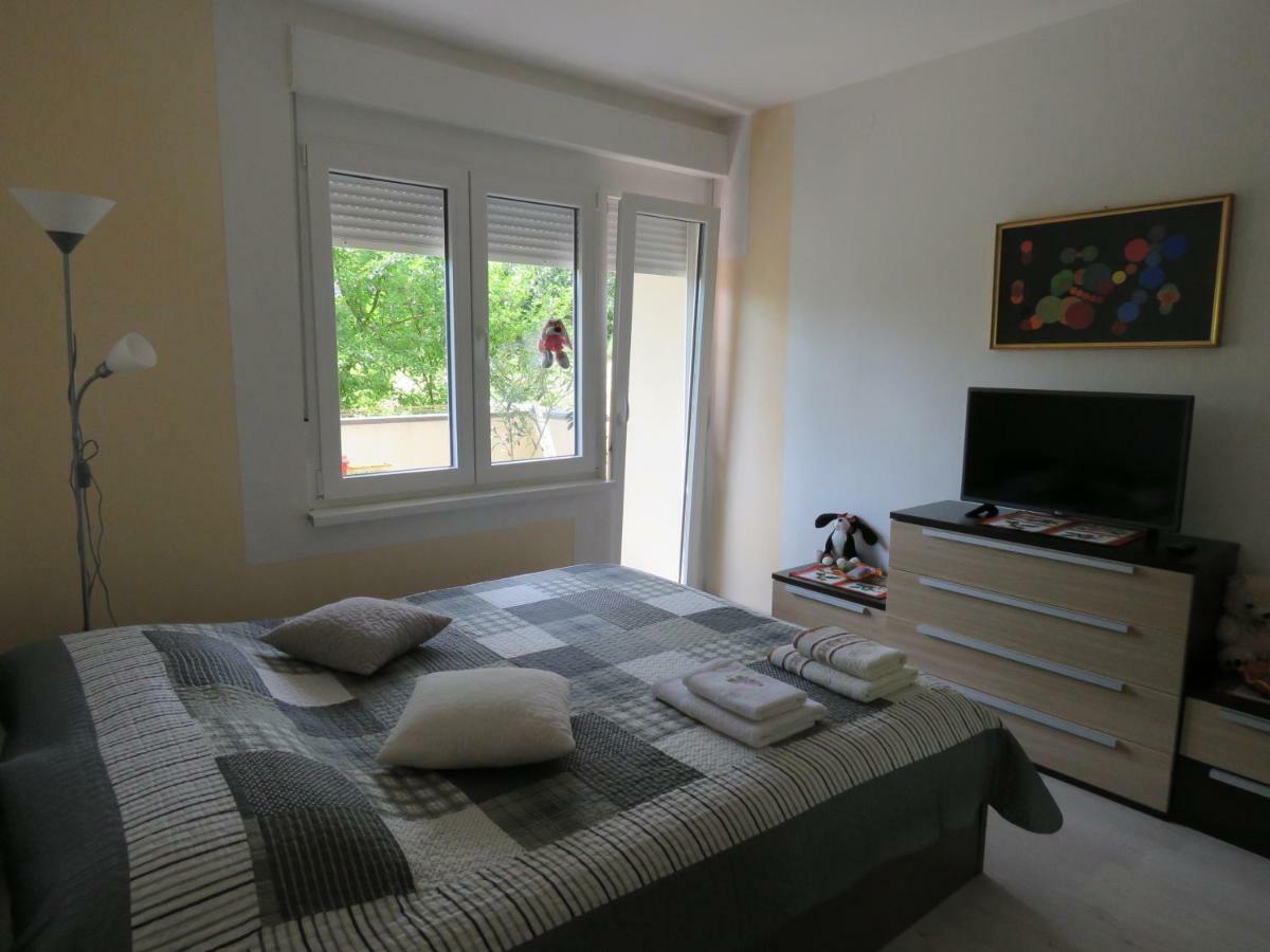 Apartman Snjeska Buzet Buitenkant foto